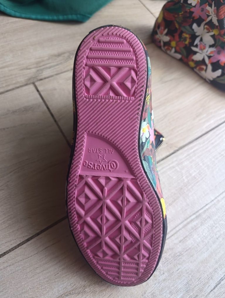 Converse 37,5 kwiaty