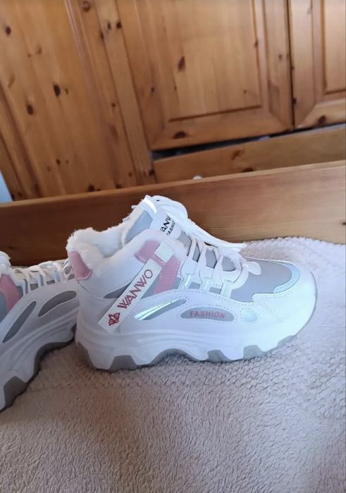 Кросівки зимові 35р.