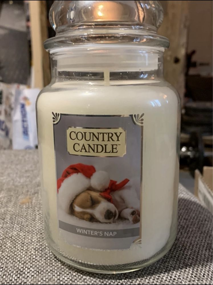 Country candle winter’s nap