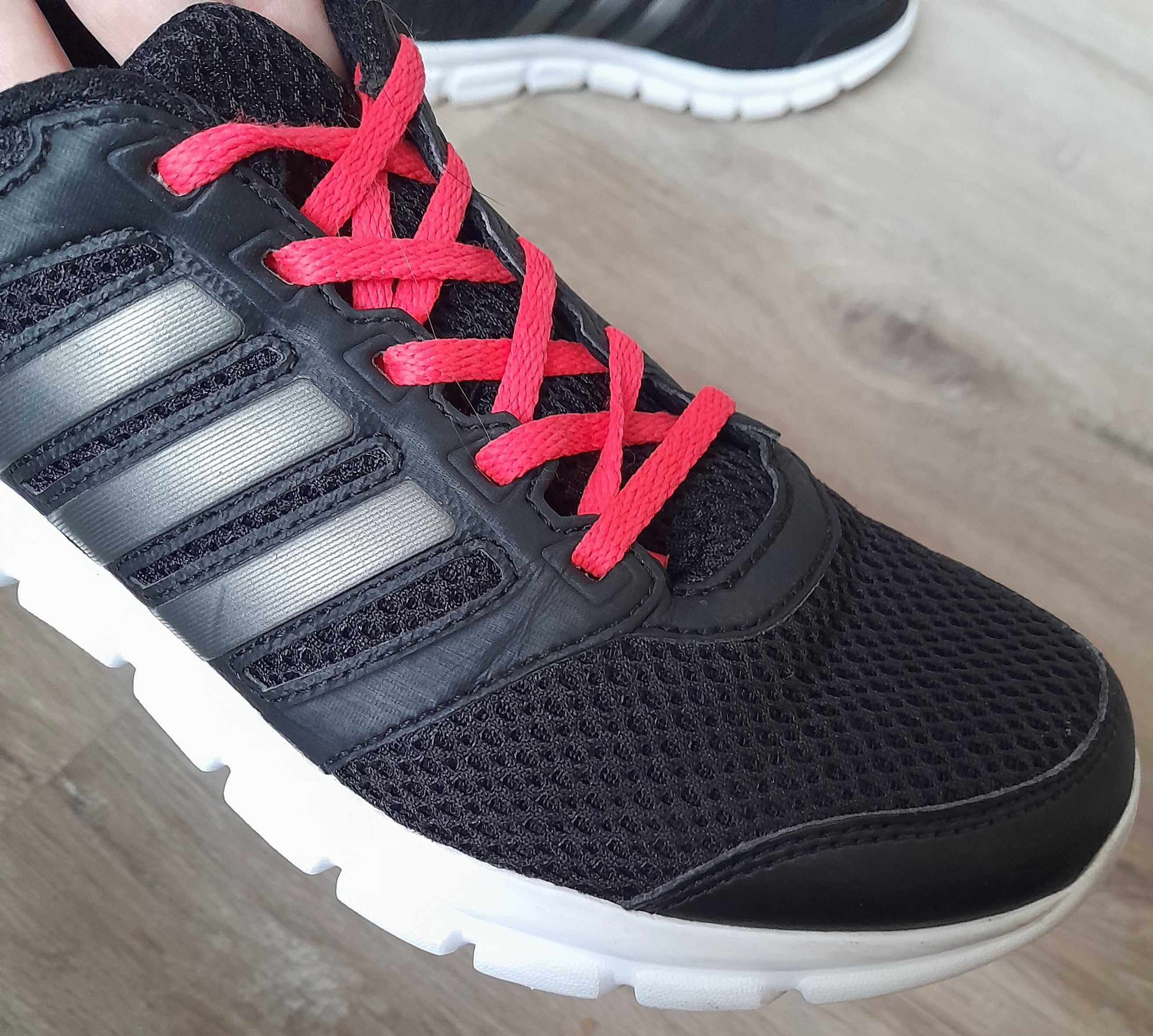 Кросівки Adidas Оригінал сітка 38 розмір устілка 23,5