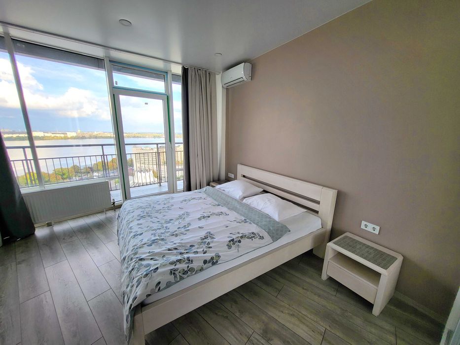 Люкс Sky в Мост Сити! 2к. Центр. Вид - река. 19 эт. Заезд 24/7. Балкон