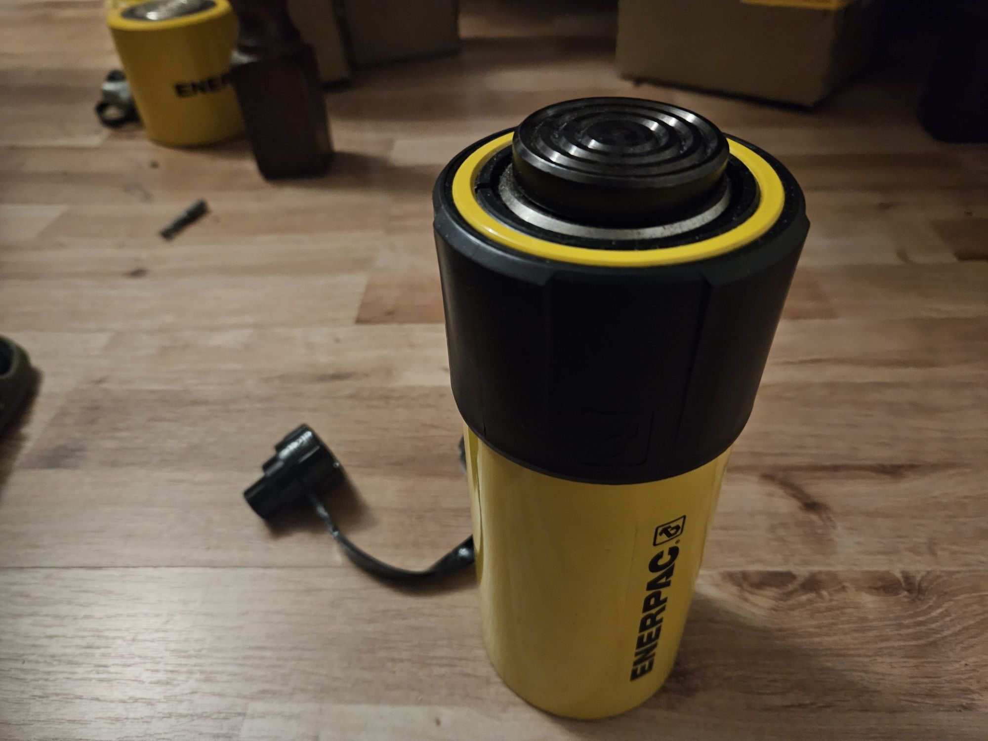 Siłownik hydrauliczny ENERPAC RC254 NOWY!