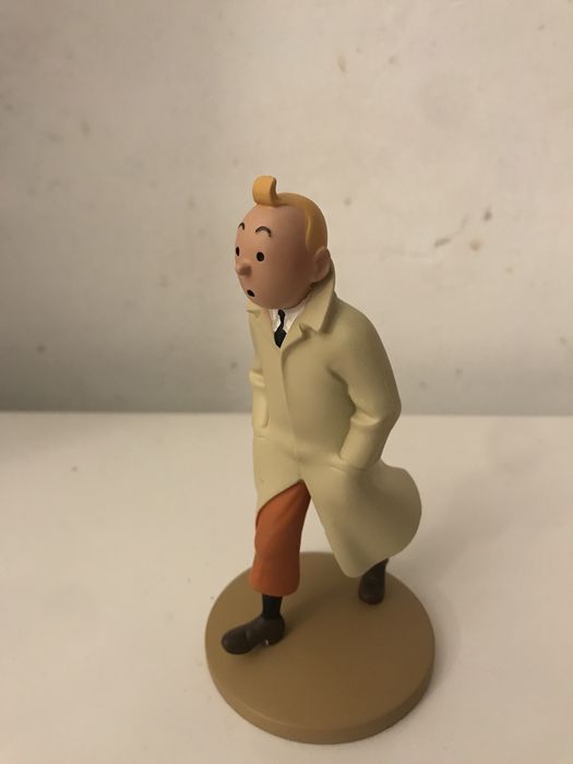 Tin tin estatueta em resina