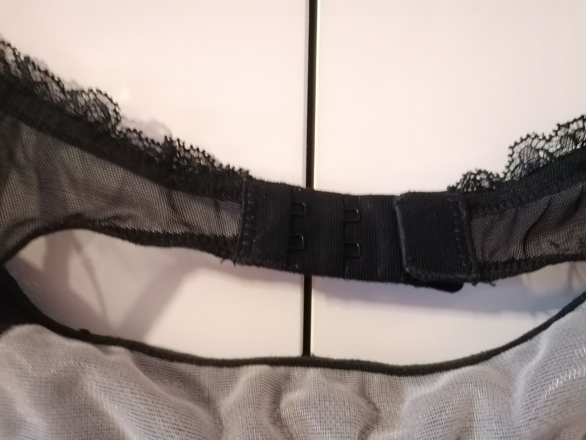 Koronkowy pas do pończoch L H&M