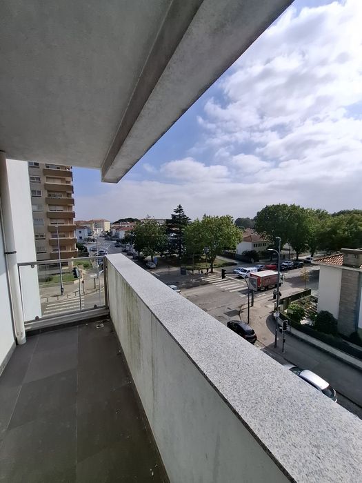 Apartamento T2 Porto p/ arrendar