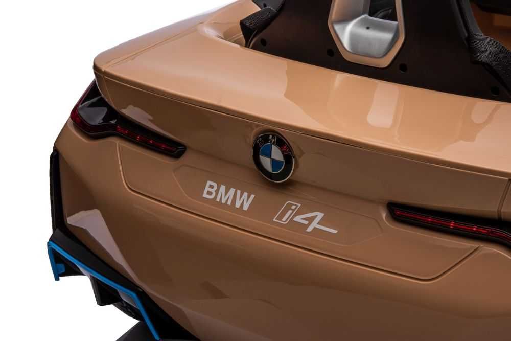 Samochód BMW i4 na akumulator auto dla dzieci PILOT USB MP3 auto 4x4