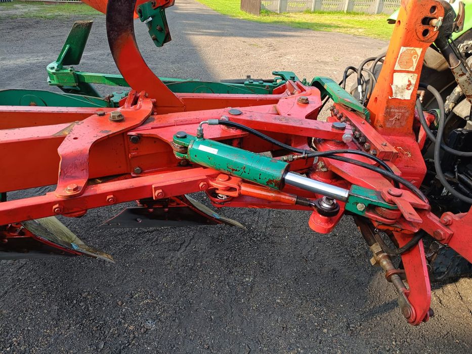 Pług kverneland Vario EG 85
