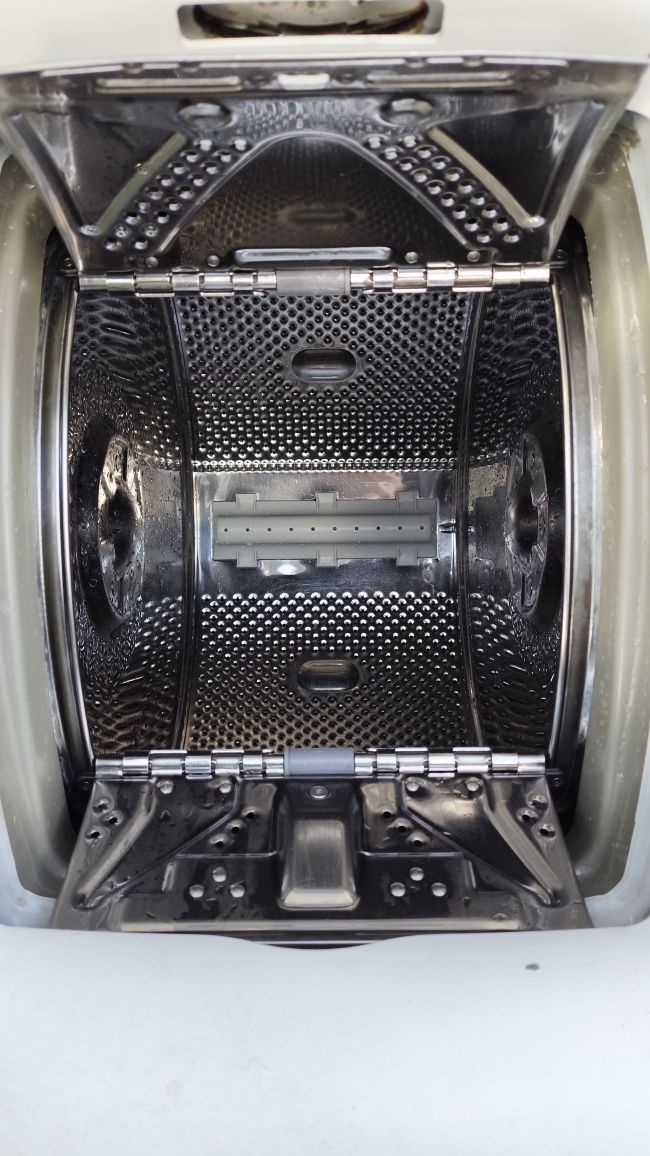 Pralka Whirpool 40cm