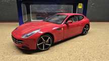 Ferrari FF 1/18 hot wheels norev minichamps kyosho Otto ottomobile aut