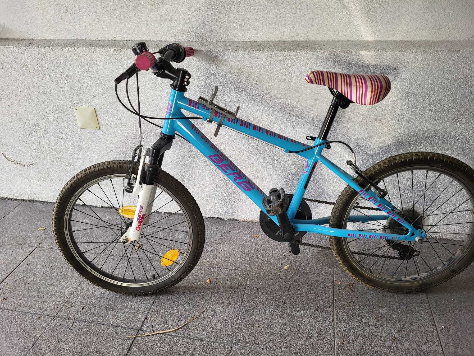 Bicicleta de menina, roda 20 com 6 velocidades