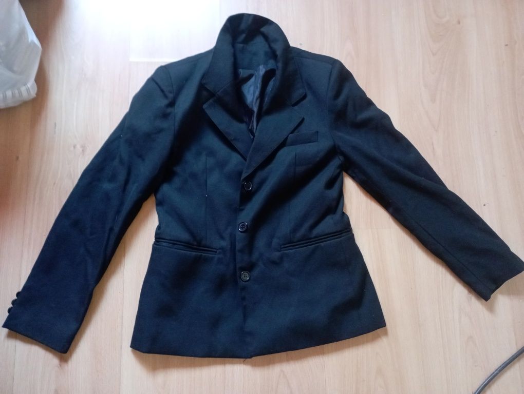 Traje académico feminino