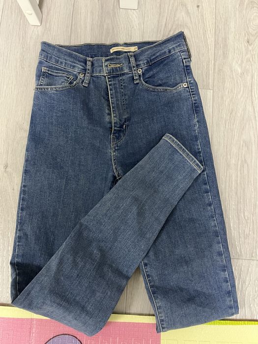 Жіночі джинси levis