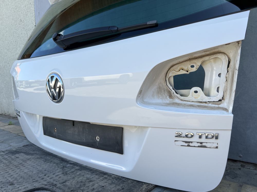 Кришка багажника ляда кляпа задня дверка двері Passat B7 універсал B9A