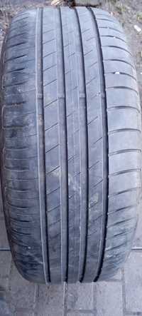 Opona 225/55/17 101W Goodyear Efficient Grip Performance