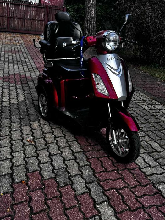 Skuter wózek elektryczny dla seniora / osoby z niepełnosprawnością