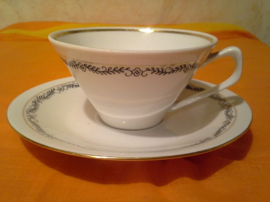 Serwis kawowy"Elżbieta",porcelana Chodzież projekt W.Górski 1958r, PRL