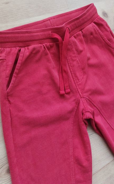 Spodnie dresowe 122 Coccodrillo czerwone jogger