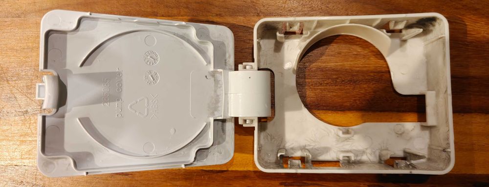 Drzwiczki / osłona pompy do pralki Beko WCC6511B0