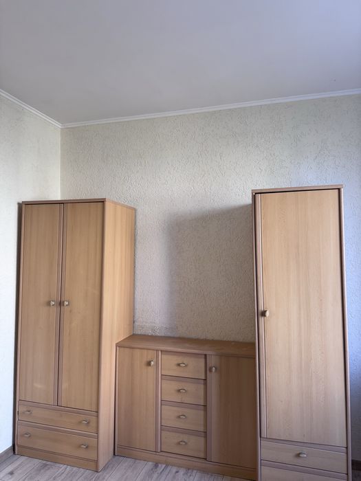 Продам стінку у вітальню, спальню, дитячу. Шафа,ліжко,тумба,комод