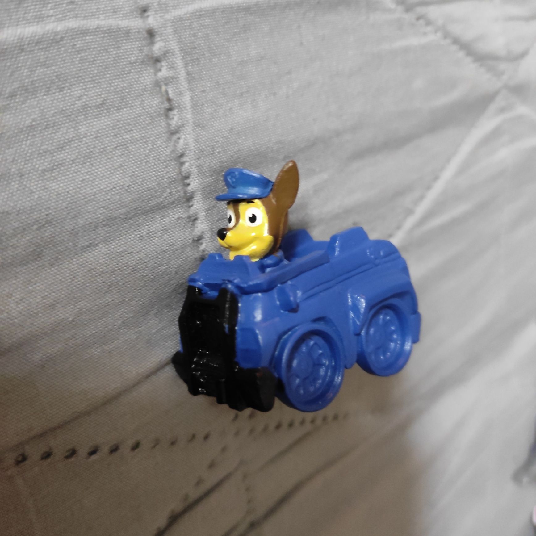 Dwa mini samochodziki psi patrol