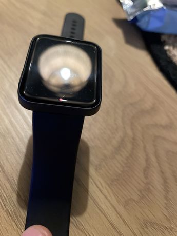 Smartwatch Xiaomi Mi Watch Lite zadbany z nowym paskiem