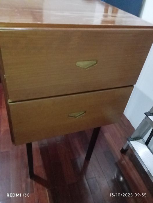 Cómoda 2 gavetas
