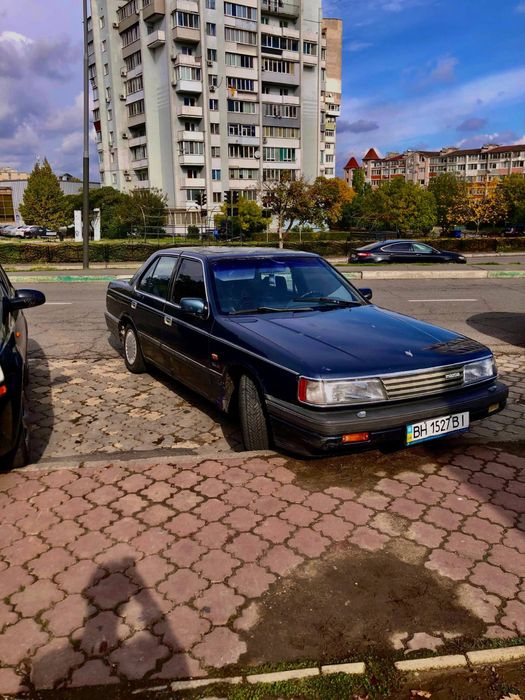 Продам, мазду 929 На полном ходу ценв 1500