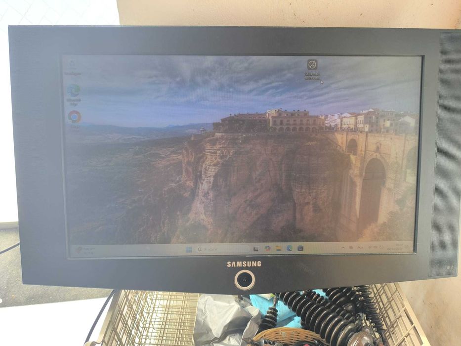 Tv Samsung LE27T51B C