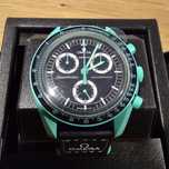 *NOVO* Omega x Swatch Speedmaster Mission on Earth Polar Lights (42mm)