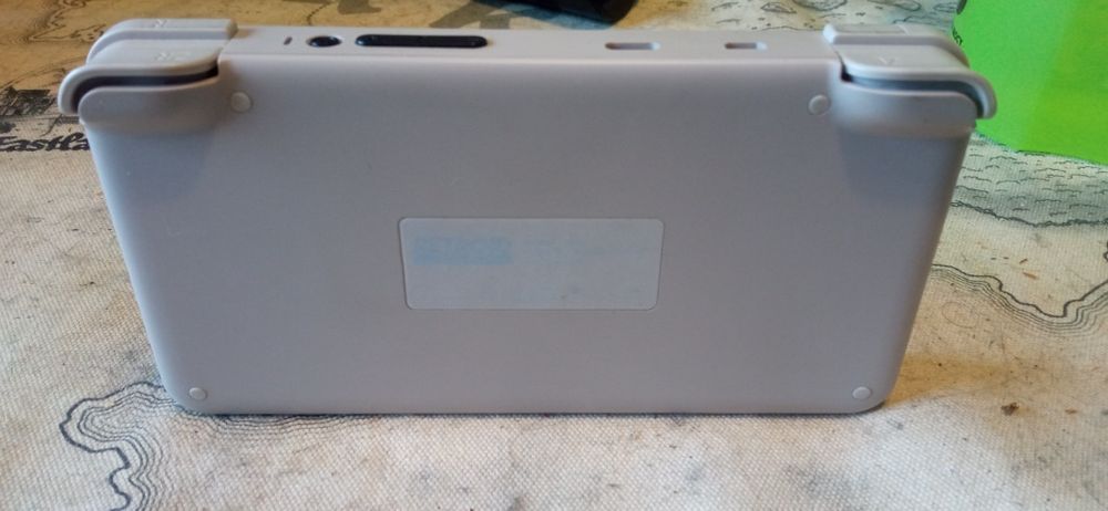 Retriod Pocket 2 - handheld, emulator, przenośna konsola