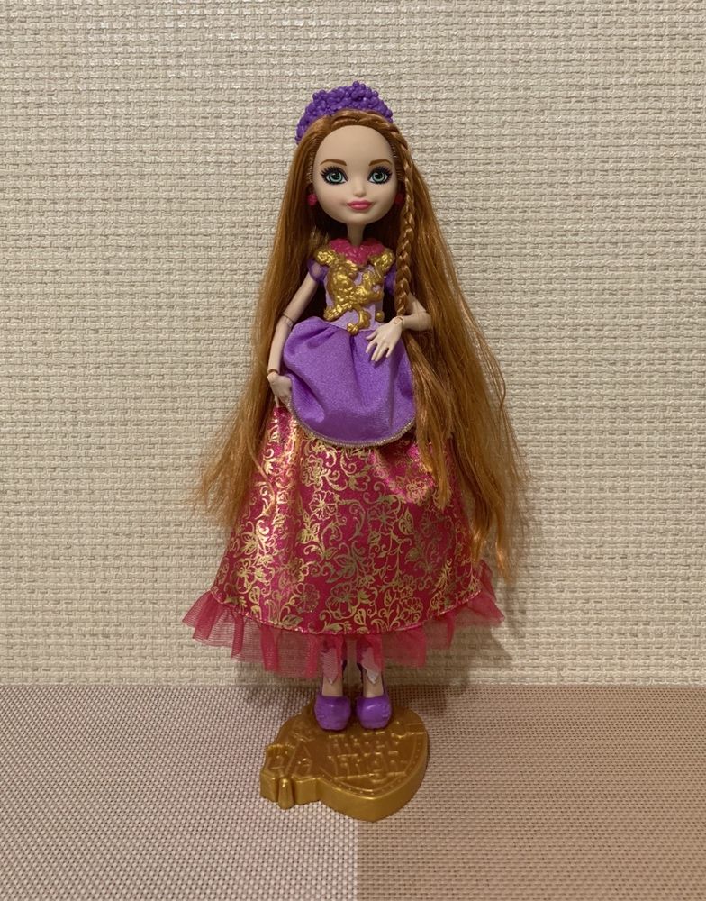 Кукла Ever After High Holly O’Hair Powerful Princess Club