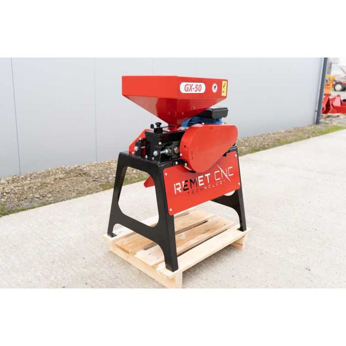 Nowy gniotownik do zboża Śrutownik Walcarka GX 50 silnik 1,5KW Raty