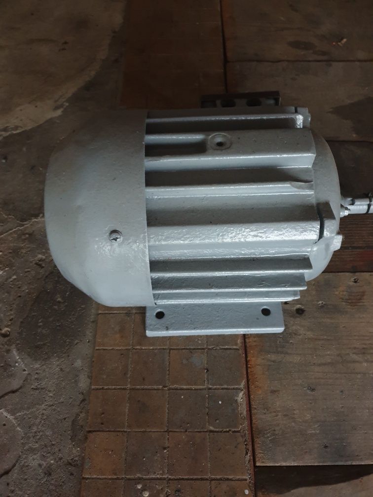 Silnik elektryczny 3 fazowy 5,5 kW