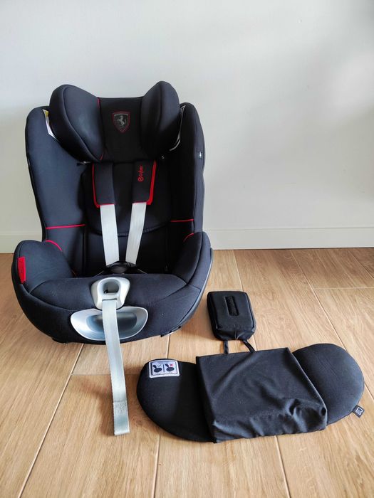 Fotelik Cybex Sirona Z i-Size Ferrari Victory Black