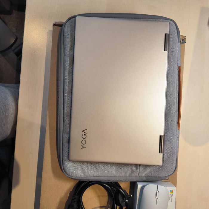 Lenovo Yoga C740 14" 2w1 ultra book jak nowy  (ekran dotykowy)