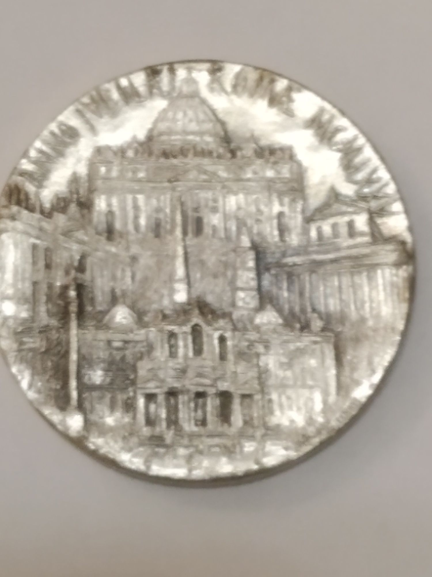 Moneta jubileuszowa Watykanu z 1975 rok