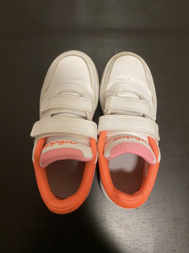 Vendo sapatilhas adidas como novas