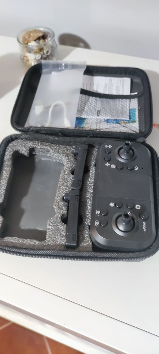 Drone com 3 baterias