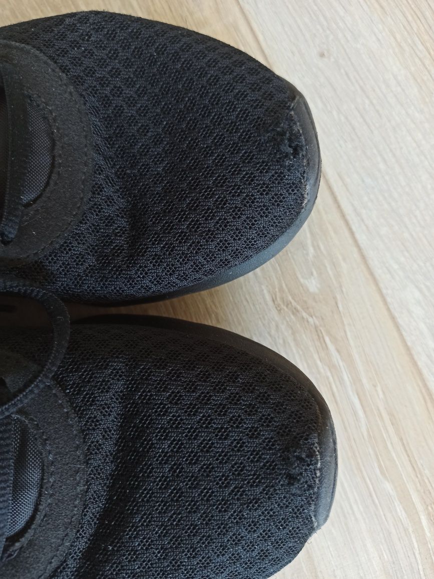 Nike Tanjun czarne złoty znaczek 40.5 damskie