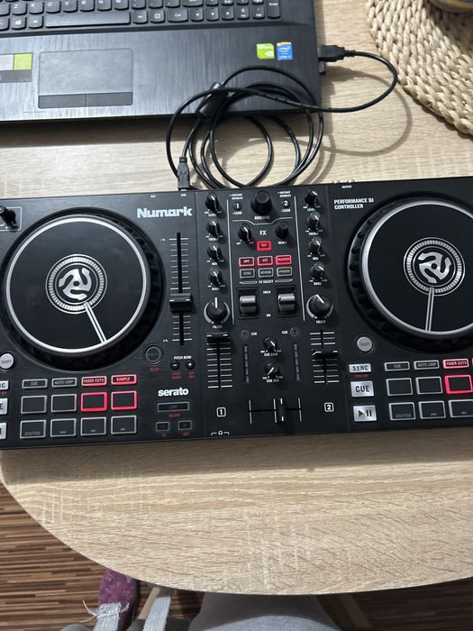 Konsola dj Numark Mixtrack Pro Fx