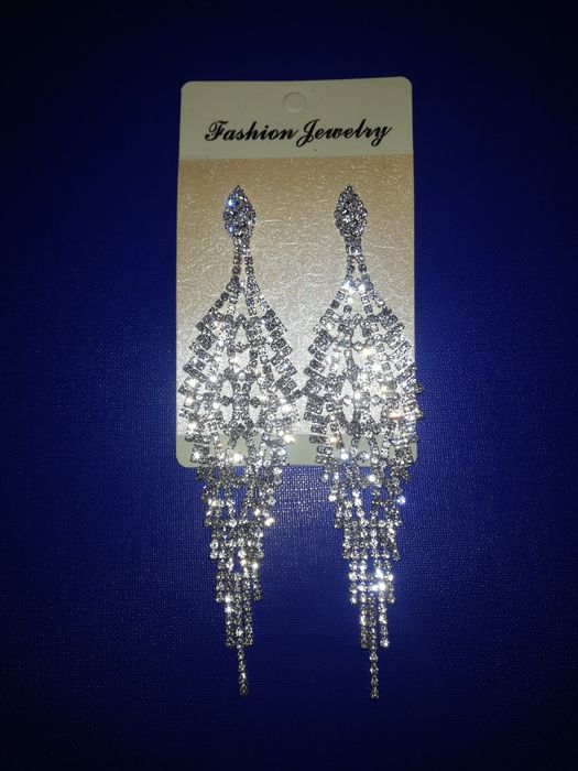 Сверкающие серьги для свадьбы