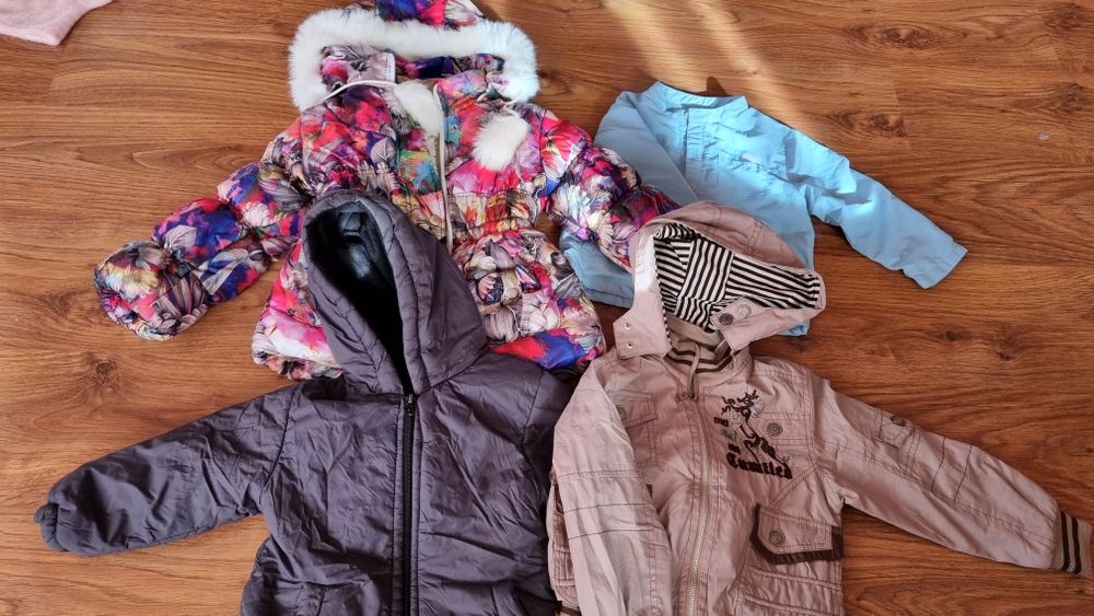Віддам дитячі речі