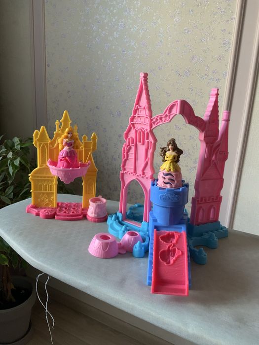 Play-Doh Magical Designs Palace замок Аврори принцеса Аврора та Бель
