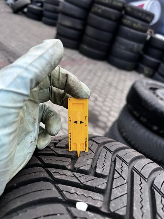 2 szt Citroën/Peugeot Koła stalowe felgi + opona całoroczna 4x108