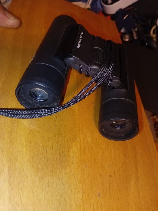 Binóculos de bolso