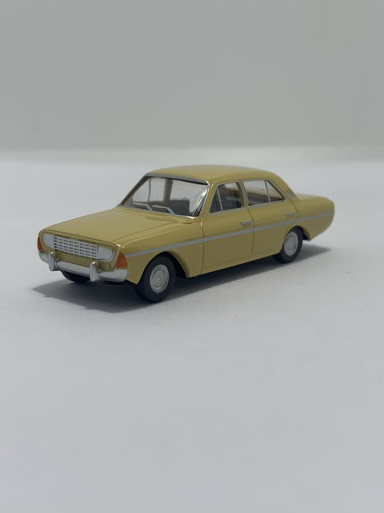 Ford Taunus P 5 da Herpa escala 1/87