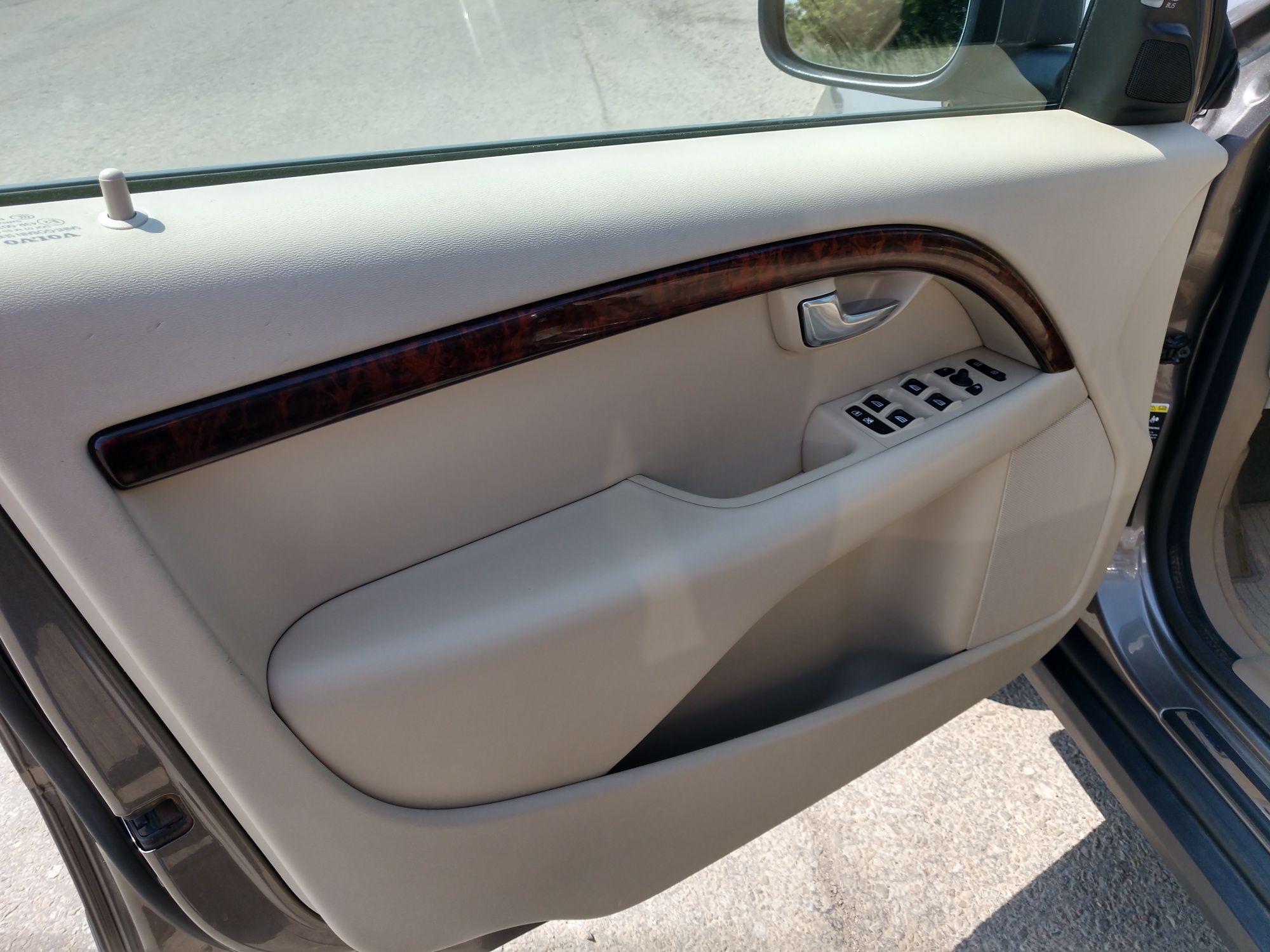 Volvo XC70 T6 (газ)