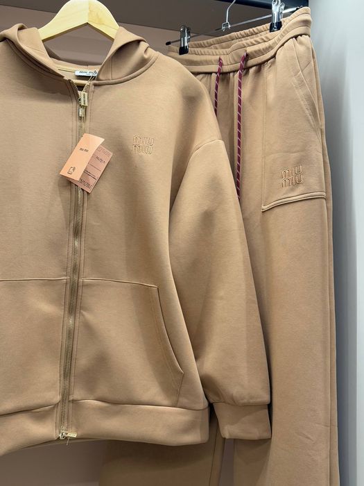 костюм жіночий спортивний новий бежевий Miu Miu/розмір M/S