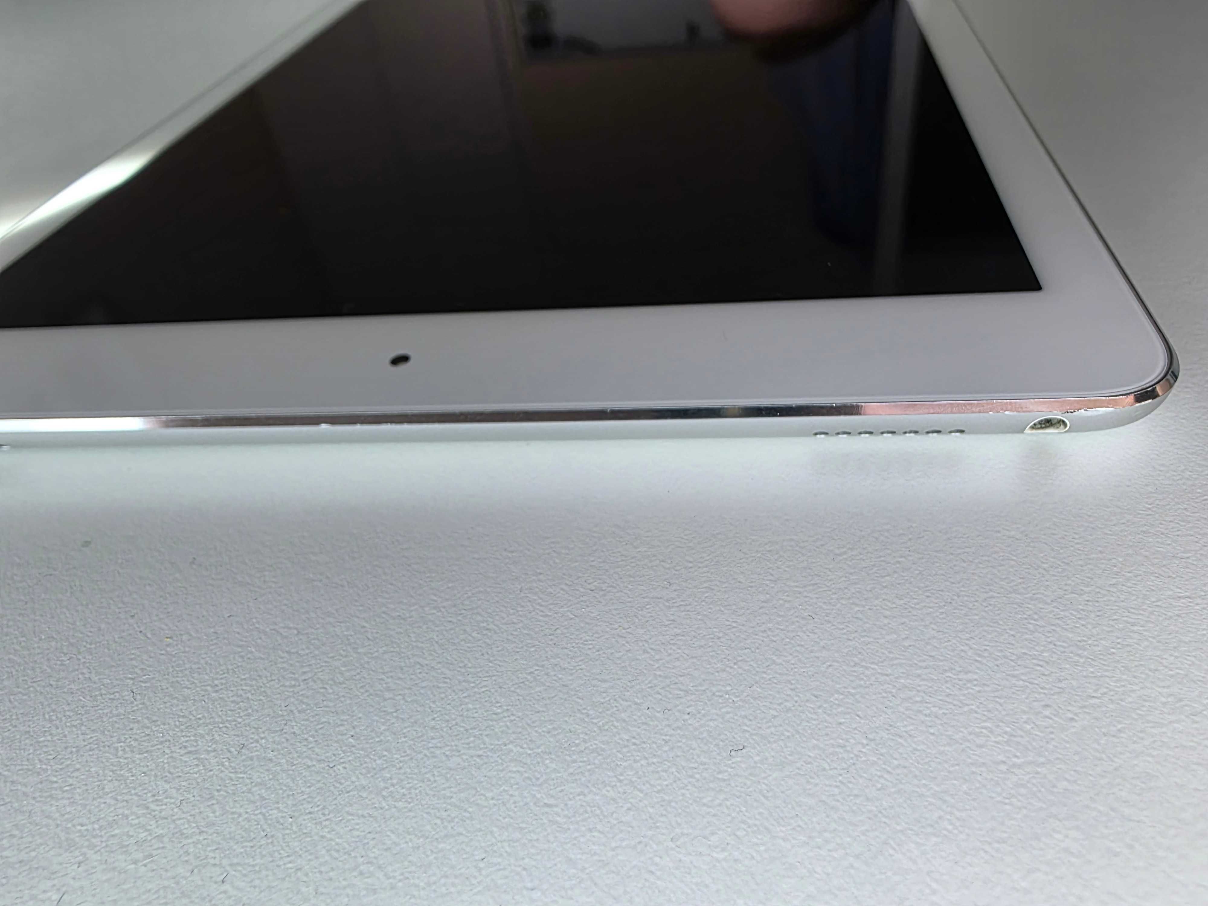 Tablet Ipad Pro 9.7 cali 32GB WI-FI  A1673 Srebrny Bateria 100%