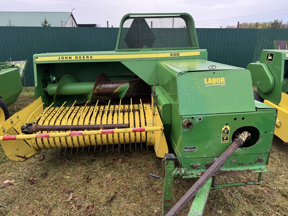 Тюковий Прес Підбирач Пресс подборщик JOHN DEERE 330 (339-336-332)